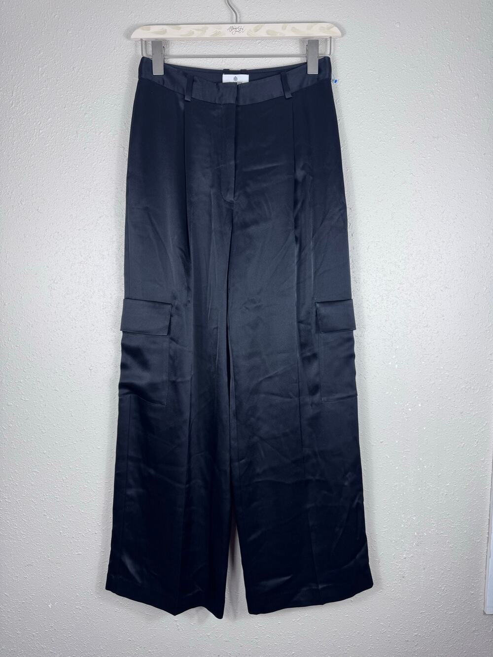 Babaton Aritzia Refined Satin Cargo High-Waisted Black Pants Womens Size 8